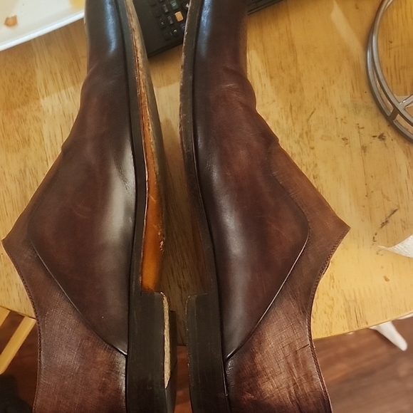 Magnanni  Men's Brown Leather Dress Shoes - Picture 6 of 7